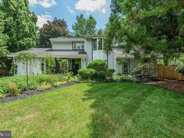 15210 Noblewood Ln, Bowie, MD 20716