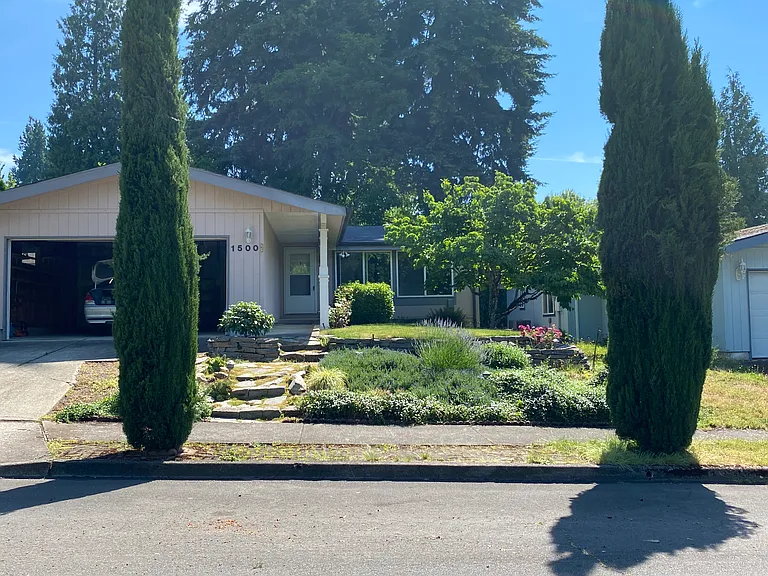 1500 SE Cedar Creek Pl — Photo 3