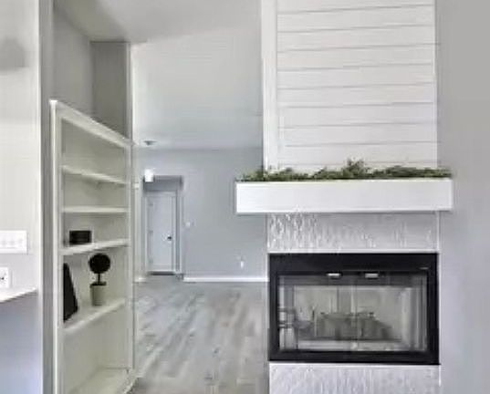 Functional gas fireplace 