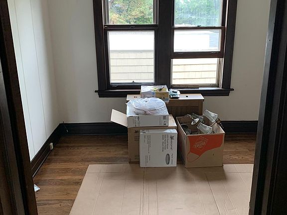 4th image of 6056 W Eastwood Ave #2