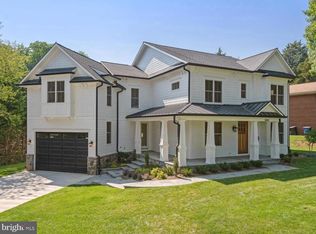 8600 Pelham Rd, Bethesda, MD 20817