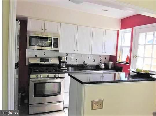 2nd image of 181/2 W Wyatt Ave