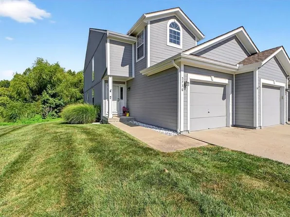 5736 NW Plantation Ln, Lees Summit, MO 64064
