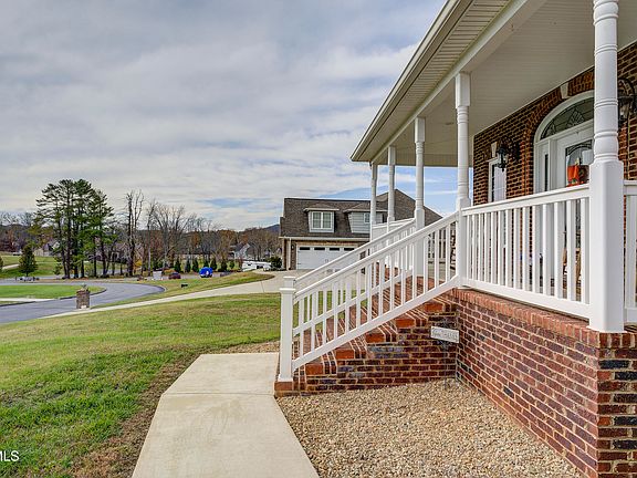 5th image of 247 Lake Vista Cir