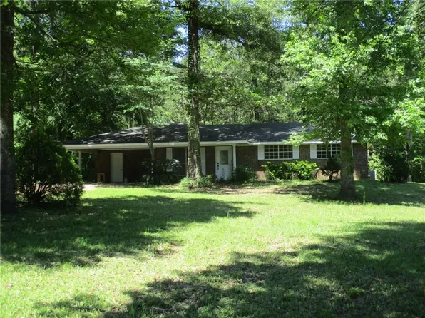 1365 Susek Dr, Pineville, LA 71360