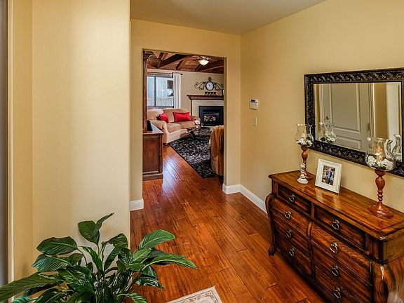 5th image of 2593 Knollwood Dr