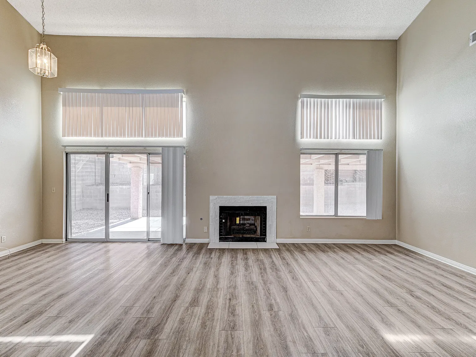 2709 Monrovia Dr — Photo 4