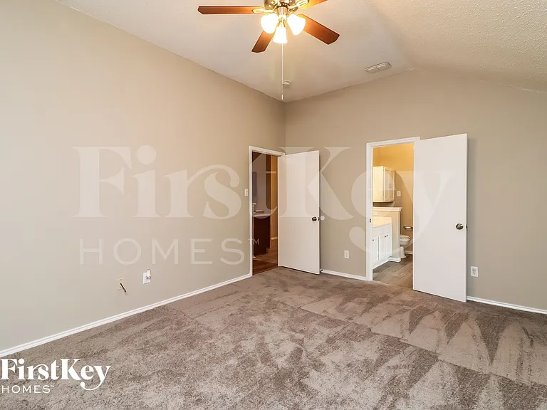 729 Ridge Top Dr — Photo 10