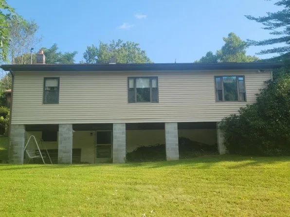 2188 Odd Rd, Odd, WV 25902