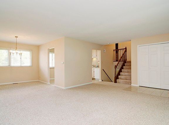 3rd image of 1905 Driftwood Ct