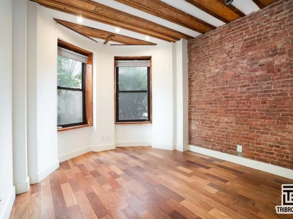 359 Madison Street image 1 of 5