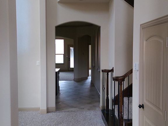 3rd image of 408 Heritage