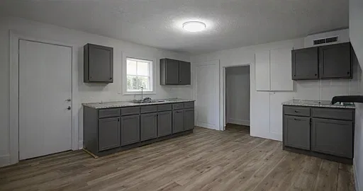 610 S. New Avenue - 1 — Photo 3