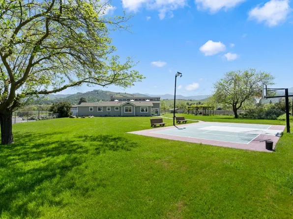 22580 San Vicente Ave, San Jose, CA 95120