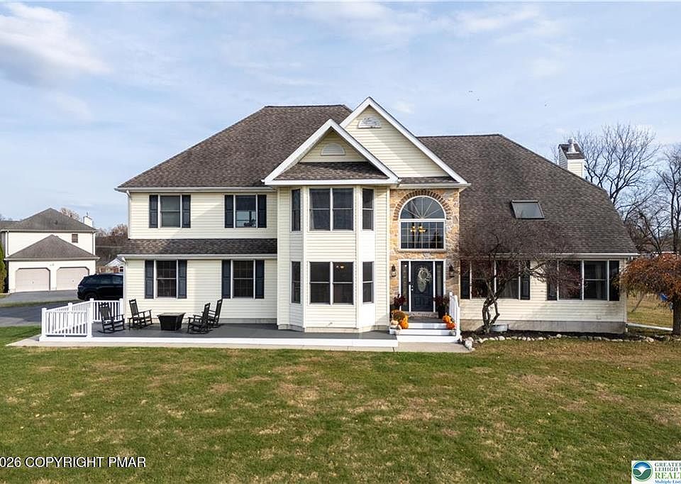 1st image of 5 Farmstead Way