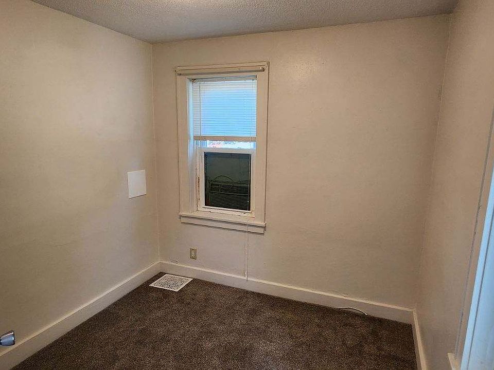 1st image of 1217 4th Ave SE