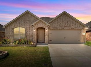 1215 Crescent View Dr, Anna, TX 75409
