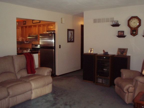 5th image of 322 Chicory St