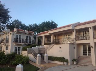 2 Sunset Blvd In Carmen Hills, Guaynabo, PR 00969