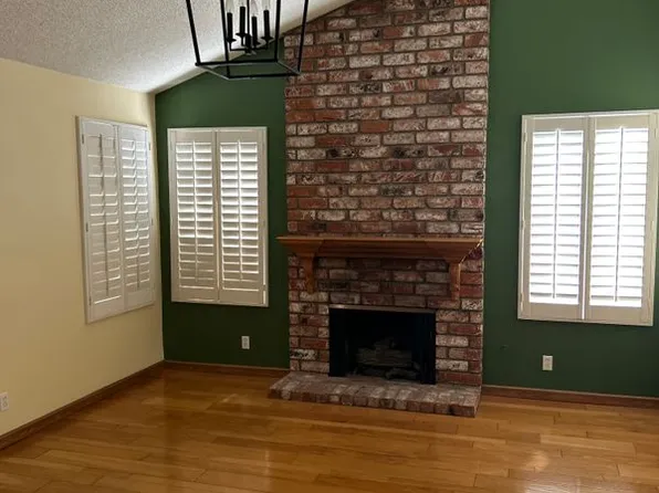 876 Palmer Ave, Camarillo, CA 93010