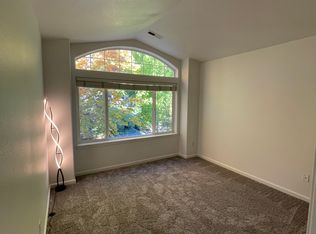 13600 SW Mapleview Ln, Tigard, OR 97224