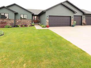 1603 E 46th Street Pl, Kearney, NE 68847