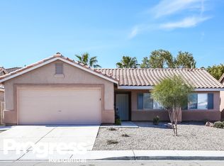 5521 Soft Whispers St, North Las Vegas, NV 89031