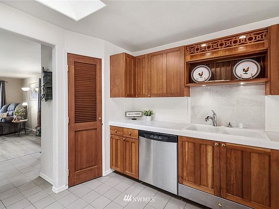 5th image of 23815 SE 440th St