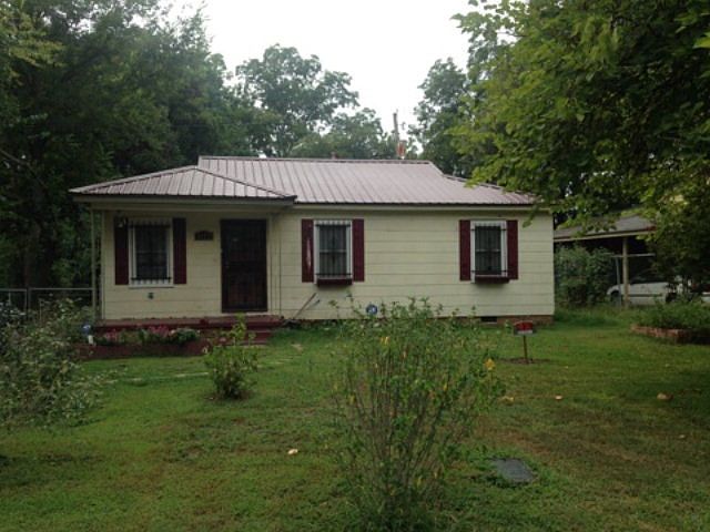 1st image of 1127 Marshall St