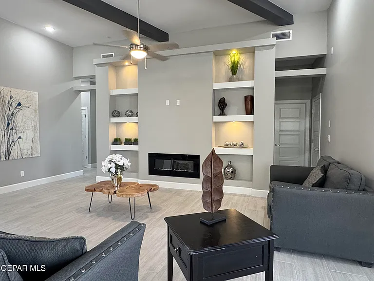 13079 Emerald Hills Ave — Photo 5