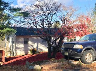 30 Circle Dr, Hamburg, NJ 07419