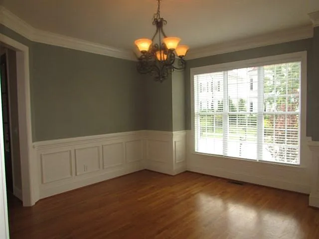 3 bed, 2.5 bath, 2800 sqft, $2,750 — Photo 3