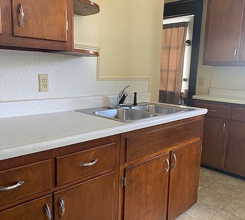 5th image of 1022 Laurel St #1/2