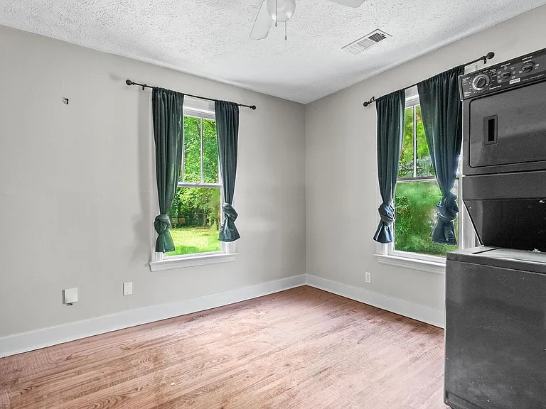 5617 Lee Ave — Photo 16