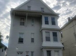 13 Salisbury St #3, New Bedford, MA 02744