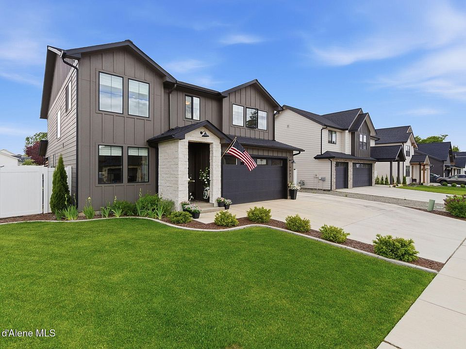 1st image of 9061 N Raintree Ln