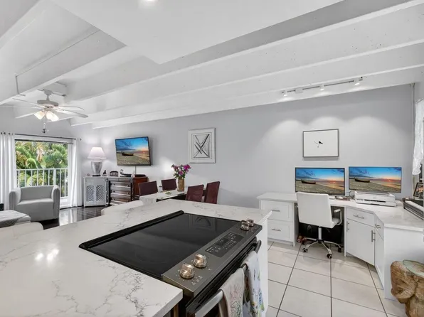 4001 S Ocean Boulevard #218, South Palm Beach, FL 33480