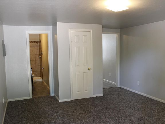 2nd image of 106 N Johnson St #10