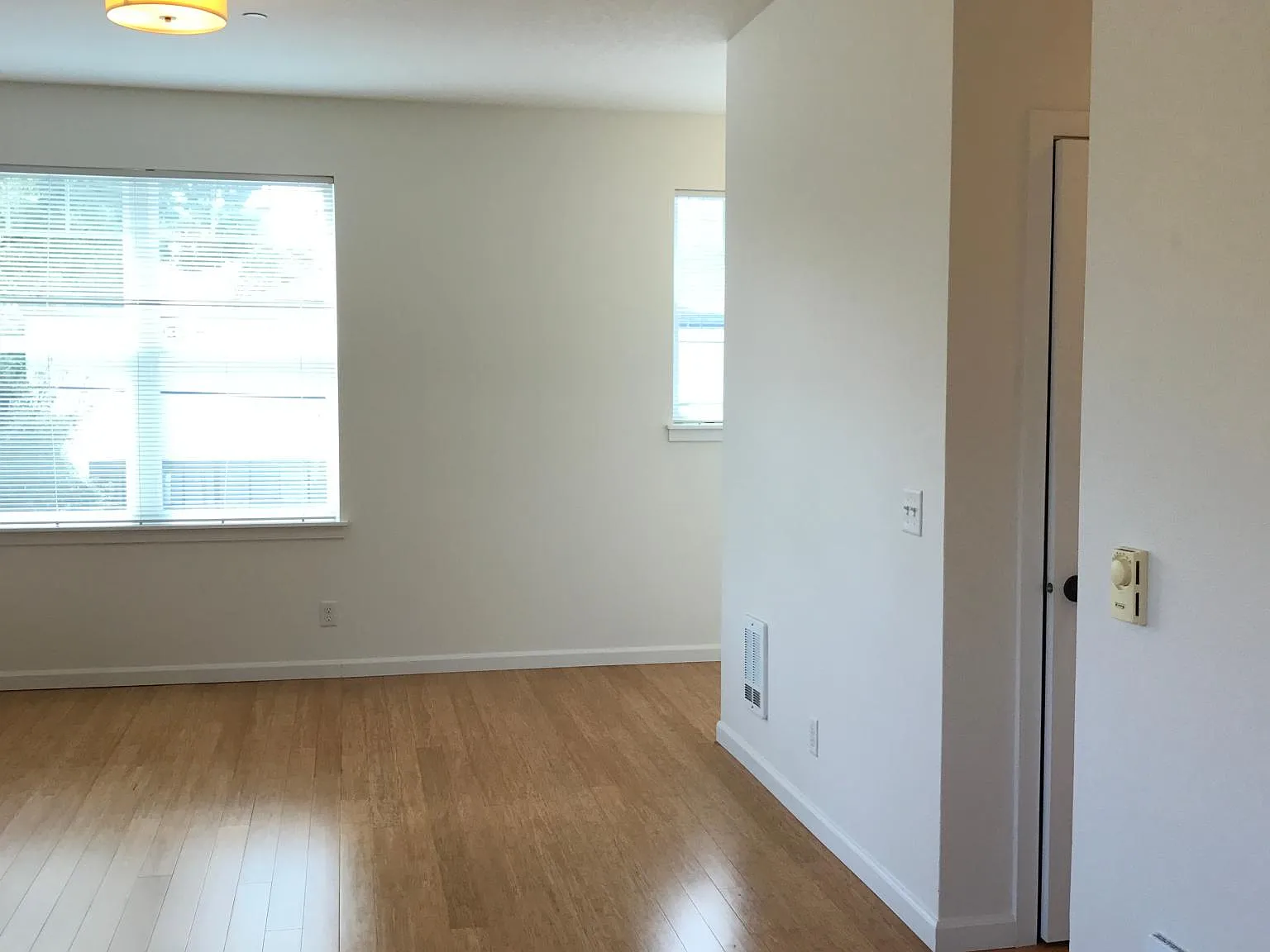 2 bed, 952 sqft, $2,265 — Photo 3