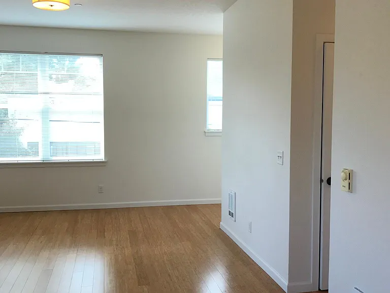 925 NE 22nd Ave #1 — Photo 3