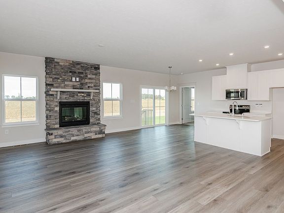 Aviano with Finished Basement