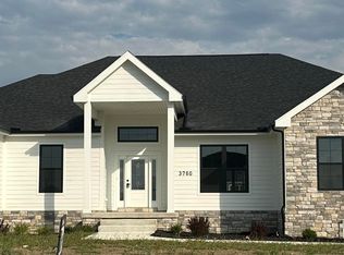 3760 Turtle Creek Dr, Perrysburg, OH 43551