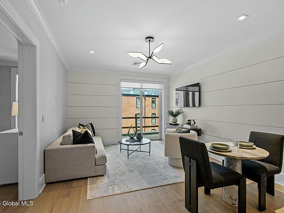 5th image of 19 Washington Street #464 D