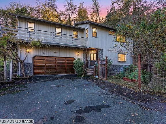 2nd image of 301 Toyon Road