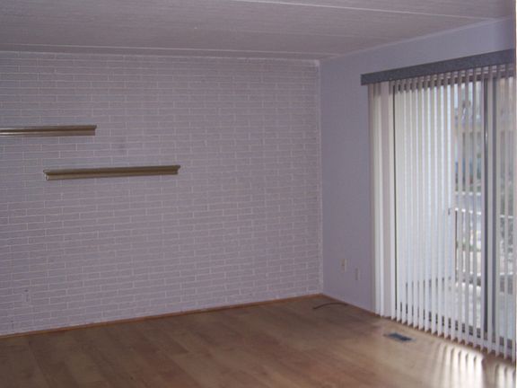 4th image of 1105 Royal Street George Dr #102