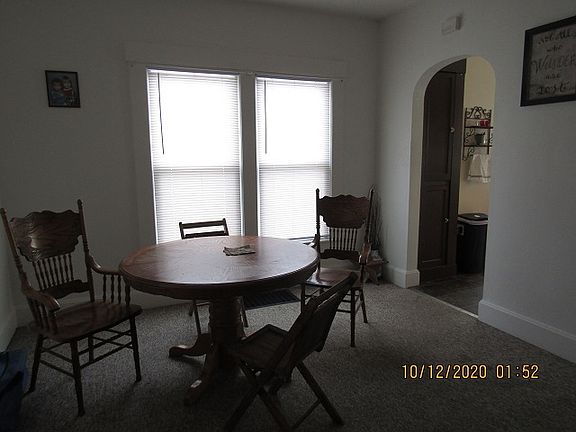 3rd image of 717-719 W 8th St