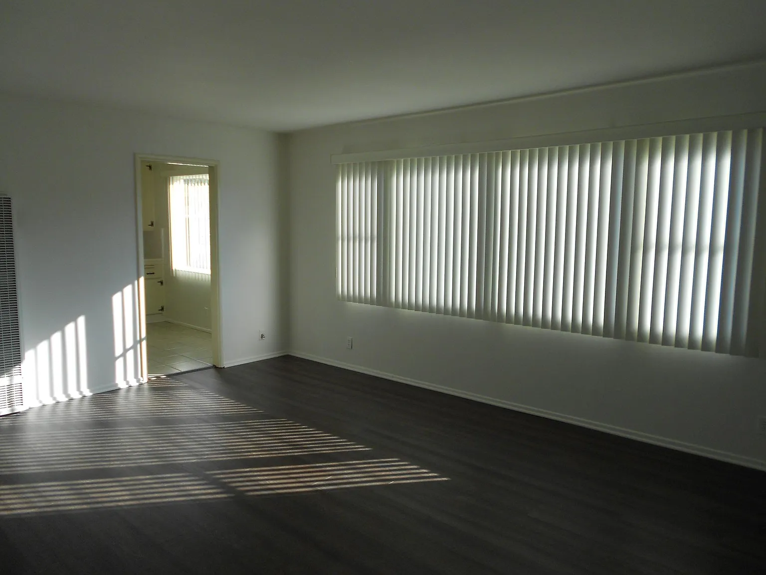 2 bed, 855 sqft, $2,595 — Photo 1