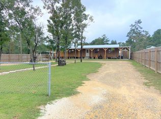 72 Amaryllis Ln, Defuniak Springs, FL 32433