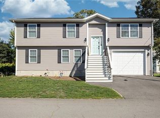 1 Bay St, Bristol, RI 02809