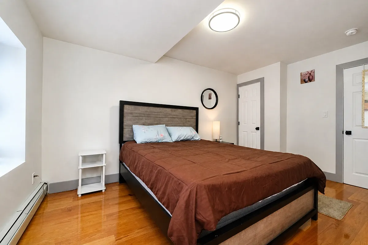 floor plan 70
